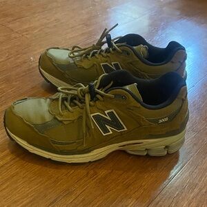 New Balance Men's Khaki Athletic Shoes